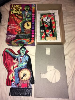 Complete I Vant To Bite Your Finger Dracula Board Game 1981 Hasbro Wet Ink