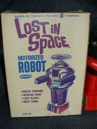 1966 Remco Battery Operated Lost in Space Robot EUC altho Does not work W BOX 4