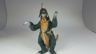 Bandai Toho Co.  Godzilla Kaiju Monster Gigan Action Figure 6.  5” Bandiai 2002