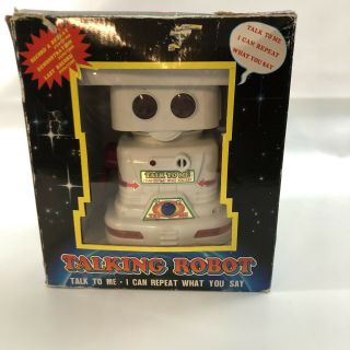 Vintage “talk To Me” Talking Robot Chain Fong Toys Not Correct