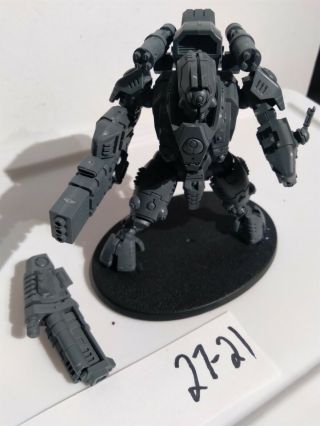L27 - 21 Warhammer 40k Ghostkeel With Magnetized Weapons Tau Empire