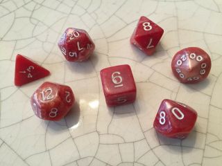 Chessex - Marbelized Red - 7pc Oop Polyhedral Dice - D&d