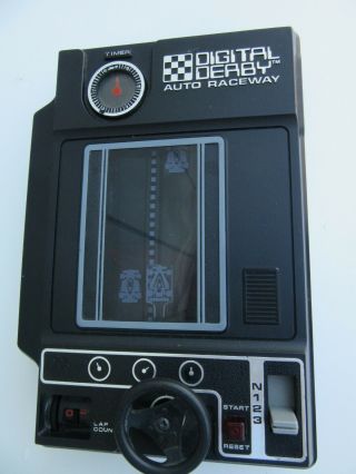 Vintage 1978 Tomy Digital Derby Auto Raceway Handheld Game