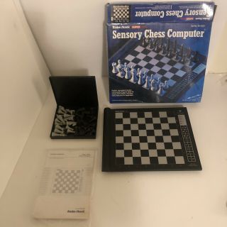 Radio Shack 1680l Sensory Chess Computer 60 - 2253