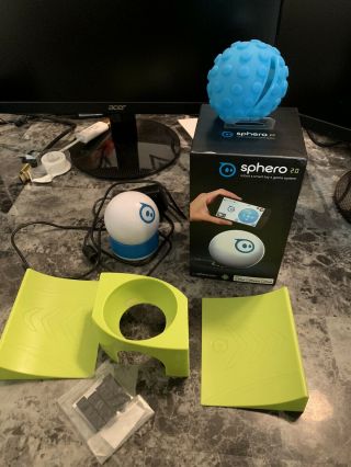 Sphero 2.  0 App Controlled Robotic Ball Bluetooth W/ Nubby Case Carger Ramp Stand