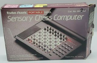 Radioshack Portable 1650l Sensory Chess Computer - Cat.  No.  60 - 2522
