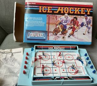 Vintage Radio Shack Battery Operated Ice Hockey Game 60 - 1099 Tabletop Arcade