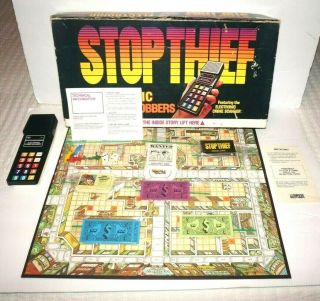 Stop Thief Electronic Cops And Robbers Vintage Board Game No.  3500 (1979) Complete