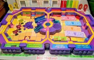 Mall Madness Board Game Electronic Talking 2004 100 Complete &