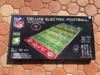 Tudor Games Nfl Deluxe Electric Football Game Complete Buccaneers Edition