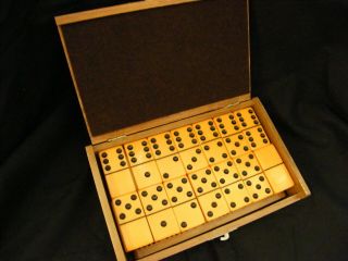 Vintage Puremco Dominoes - Double Six - Wooden Box - Cribbage Board