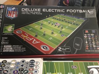 Tudor Games NFL Deluxe Electric Football Game 9082 (Broncos Only) 2
