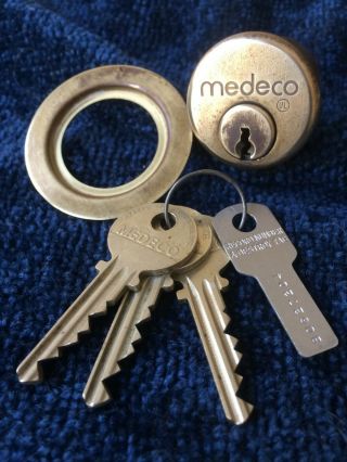 Medeco Brass 51s Cylinder Lock With Beauty Ring And 3 Keys