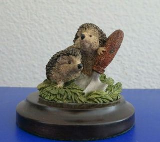 Delicate Country Artist Figurine With 2 Hedgehogs And Garden Spade 1994