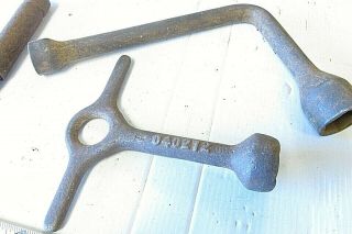 4 OLD ALLIS CHALMERS TRACTOR CRANK,  WHEEL WRENCH TOOL 3