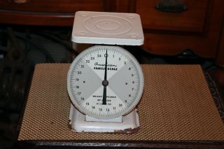 Vintage American Family Scale 25 Pounds By Ounces White Country Farm Decor