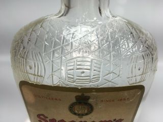 VINTAGE SEAGRAMS CANADIAN WHISKEY 1 PINT BOTTLE (EMPTY).  C 3