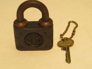 Vintage Yale Y&t Brass & Cast Iron Padlock Yale Key