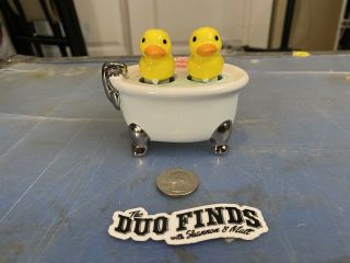Clay Art Rubber Ducks In Bathtub Salt And Pepper Shakers Nodders