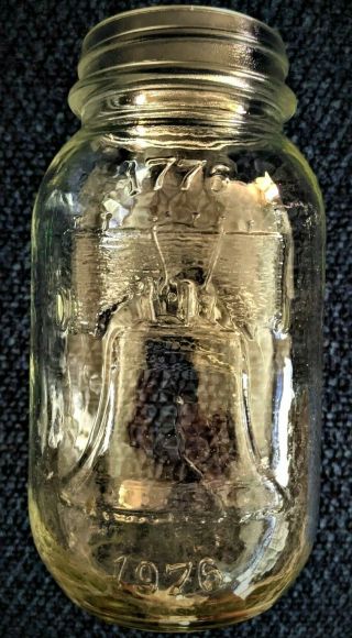 Anchor Hocking 1776 - 1976 Bicentennial Liberty Bell Mason Jar 1 Quart