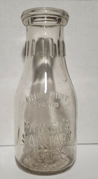 Parkers Sanitary Dairy Ribbed Neck Pint Milk Bottle Barberton Ohio
