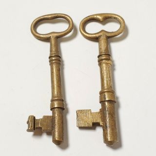 2 Vtg Unique Antique Brass Solid Barrel Skeleton Keys Approx 2 7/8 