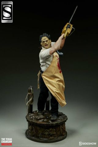 Leatherface Exclusive Premium Format Statue Sideshow Texas Chainsaw Low 1