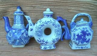 Vintage ceramic Asian style teapots blue & white 2