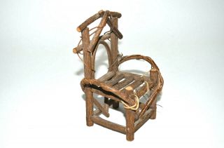 Small Hand Made Wooden Chair Doll House Miniature Toy Bentwood Twig Furniture 2