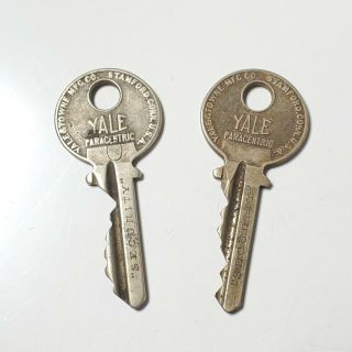 2 Vintage Old Yale & Towne Mfg Co Paracentric Keys Approx 2 1/8 " Long