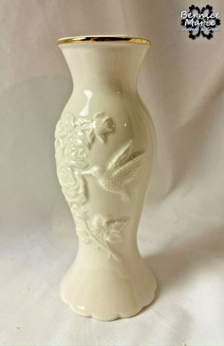 Lenox Hummingbird And Roses Embossed Bud Vase Ivory Porcelain 24k Gold Rim 5.  75 "