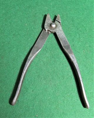 Vintage World War Ii U.  S.  Barbwire Cutting Pliers Shape