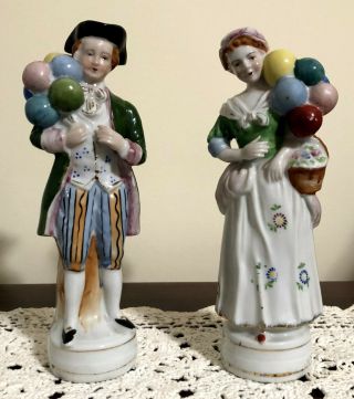2 Two Vintage Lipper & Mann L&m Ihc Porcelain Figurines Colonial Balloon Sellers
