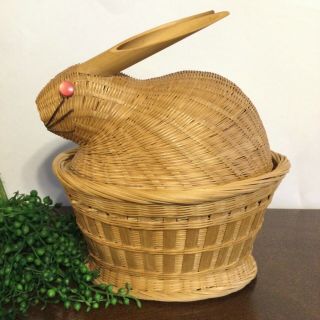 Vintage Tightly Woven Lidded Bunny Rabbit Easter Basket Bamboo Wood Accents