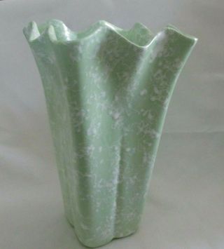 Large Vintage Shawnee Pottery Cameo Green W/ White Splatter Ware 11 " Vase 2515