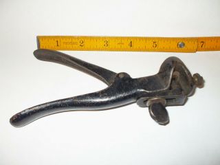 Vintage Saw Swage Tooth Setter Saw Tool,  No Trade Mark (567)