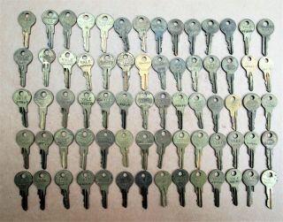 70 Vintage Brass Lock Keys Yale Master Eagle Illinois American Chicago Huud