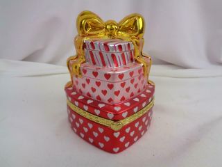 Christopher Radko Porcelain Red Pink Gold Valentine Trinket Box 5.  5 " X 4.  25 "