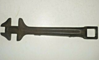 Vintage Cast Iron Farm Tractor Buggy Implement Wrench 2320a Multi Tool