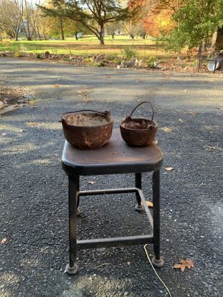 2 Vintage Cast Iron Melting Pot Cauldron 5 3/4 & 7 3/4” Diameter Flower Pot