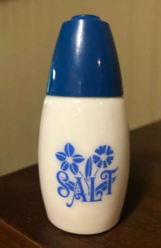 Vintage Gemco Milk Glass Salt & Pepper Shakers Blue Design Plastic Caps 3