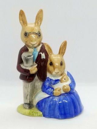 Royal Doulton Bunnykins Family Photograph Db1 1972 Bunny Rabbit Figure