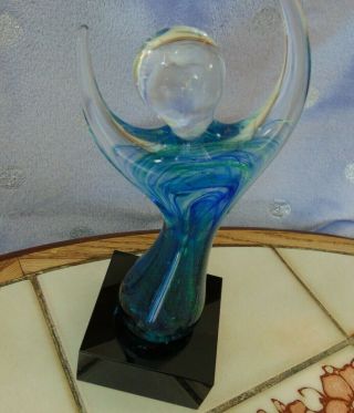 MODERN ART GLASS STATUE ON WEIGHTED BASE PERSON CHAMPION FIGURINE CLEAR / BLUE 2