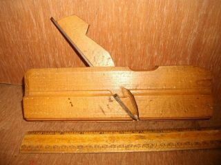 V367 Antique Wood Molding Plane Edging Unmarked