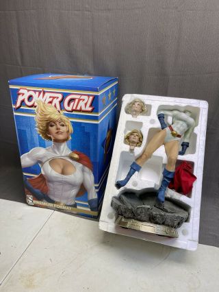 Sideshow Collectibles Power Girl Premium Format Exclusive Statue -