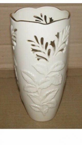 Lenox China (usa) Pierced Floral Vase With Gold Trim