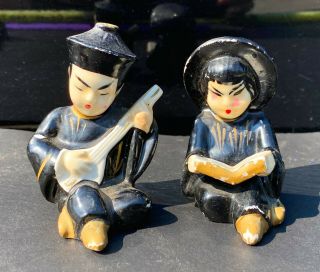 Vintage Oriental Asian Man And Woman Salt And Pepper Shakers Collectible