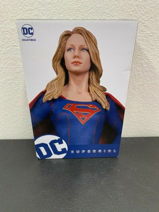 Nib Dc Collectibles Supergirl Statue Based On Tv Show - Melissa Benoist