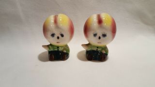 Vintage Anthropomorphic Peach Heads Salt And Pepper Shakers