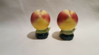 Vintage Anthropomorphic Peach Heads Salt and Pepper Shakers 3